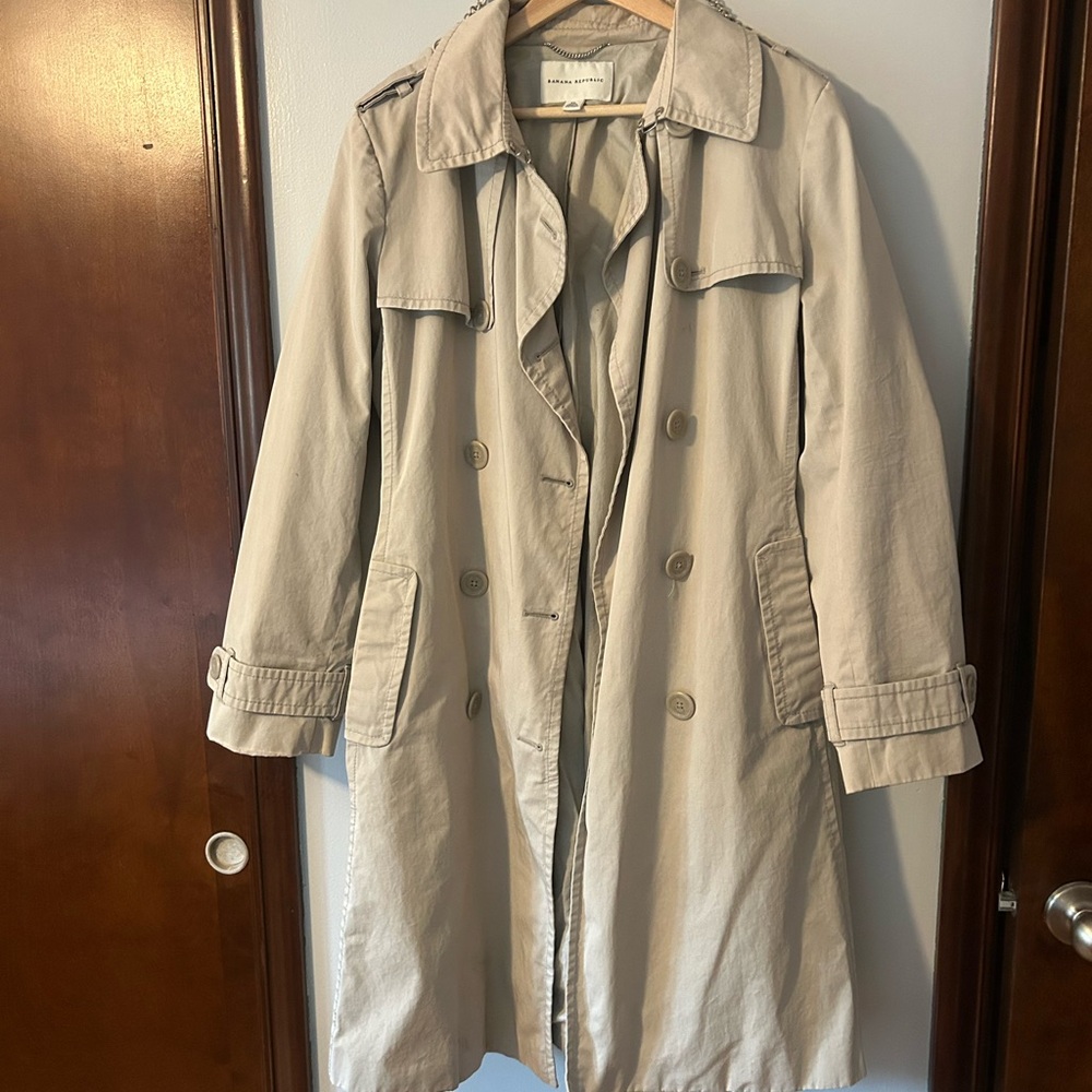 Banana Republic Light Tan Trench Coat